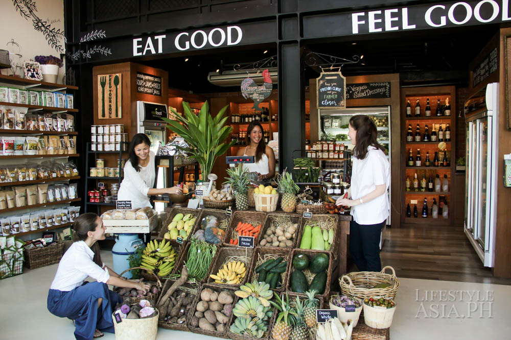 Honey Hagedorn Almendral, Bea Lucero Lhuillier, Kat Sandejas Mañosa and Nicole Olbes Fandino in their healthy food store Real Food