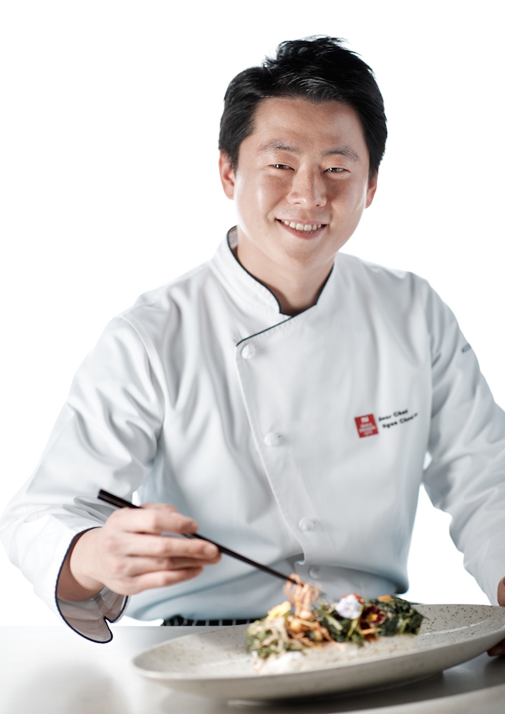 Chef Hyeon Cheol Joo 