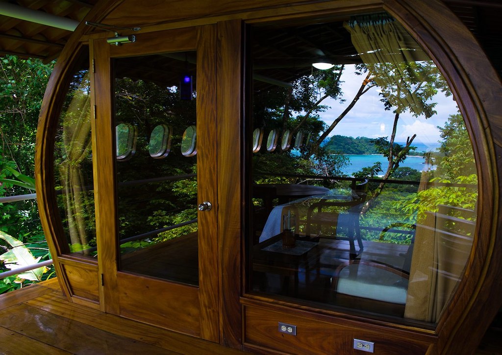 Enjoy a breathtaking view of the Costa Rican ocean (Photograph courtesy of Costa Verde Hotel)