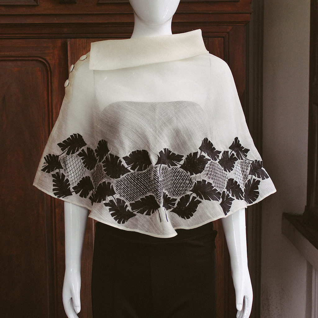 Piña Blouse top with Collar by Rubyline