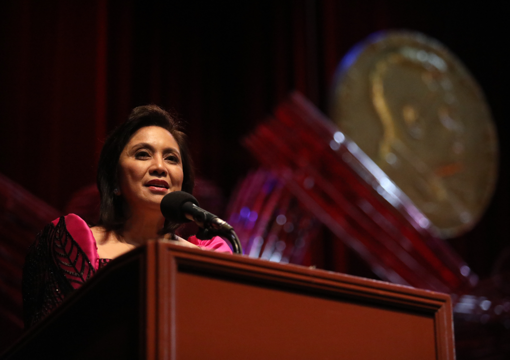 Vice President Leni Robredo delivering her speech on "defiant hope" at the 2018 Ramon Magsaysay Awards Ceremony 