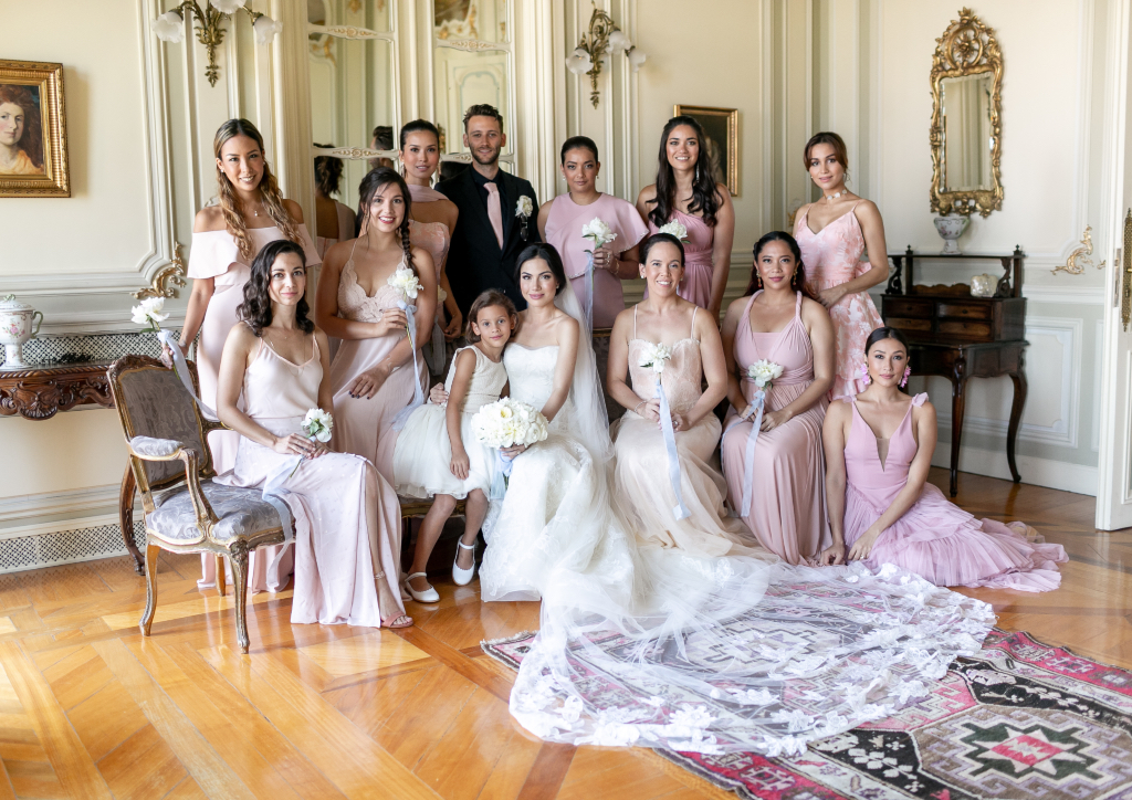 Anne Gauthier with her bridesmaids (Photograph by Catarina Zimbarra)