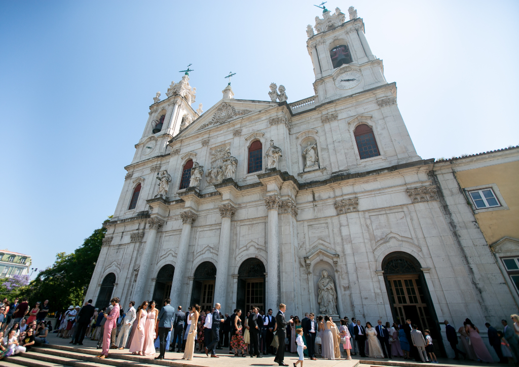 The Basilica Da Estela, where the wedding ceremony took place (Photograph by Catarina Zimbarra)