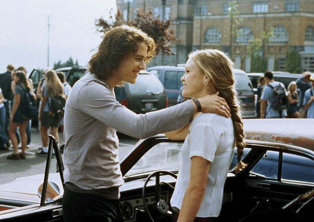 Heath Ledger and Julia Stiles in 10 Things I Hate About You (1999)