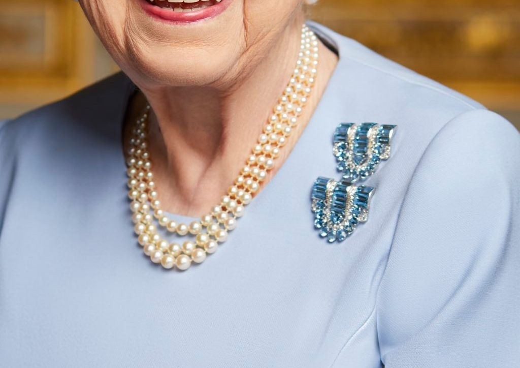 Queen Elizabeth II InArticle